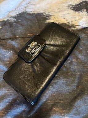 Coach Black Leather Clutch Wallet with Signature Plaque